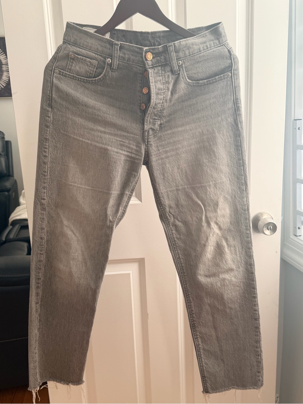 GAP women Slim Straight Jeans in Faded Gray
